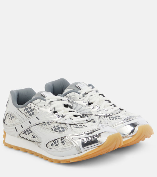 Bottega Veneta Orbit
Silver White