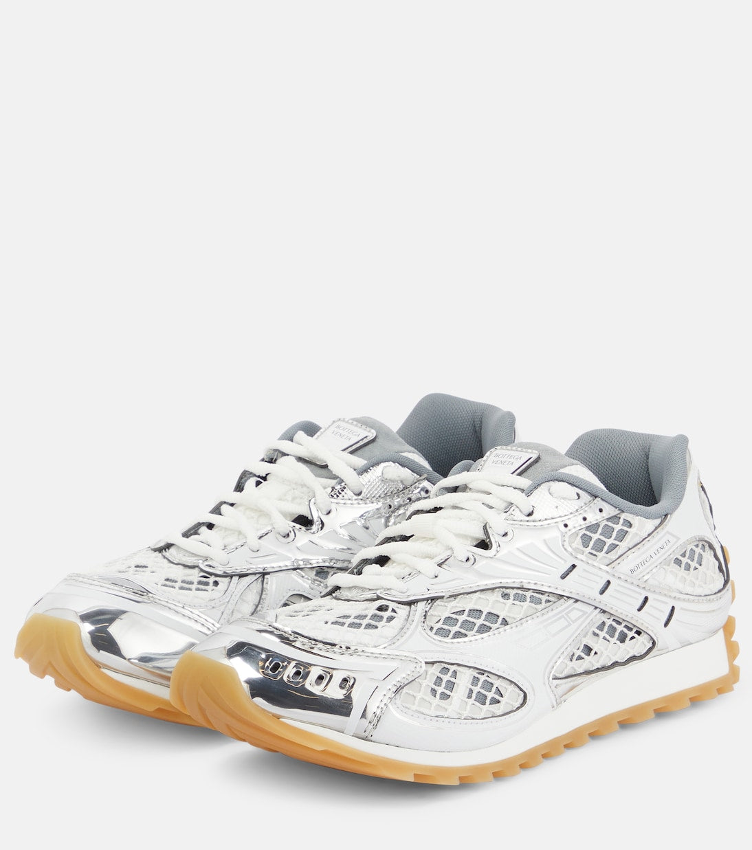 Bottega Veneta Orbit
Silver White