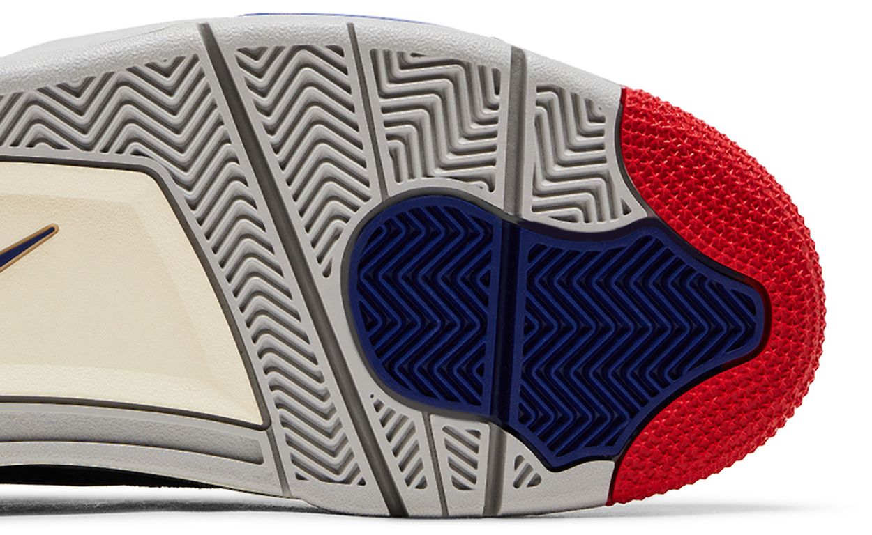 Nike Air Jordan 4 Retro 'Rare Air - Gold Lettering'
(Unisex) Black/Fire Red/Deep Royal Blue/Dark Smoke
Grey/Tech Grey FV5029-003-GOLD Autumn New ^